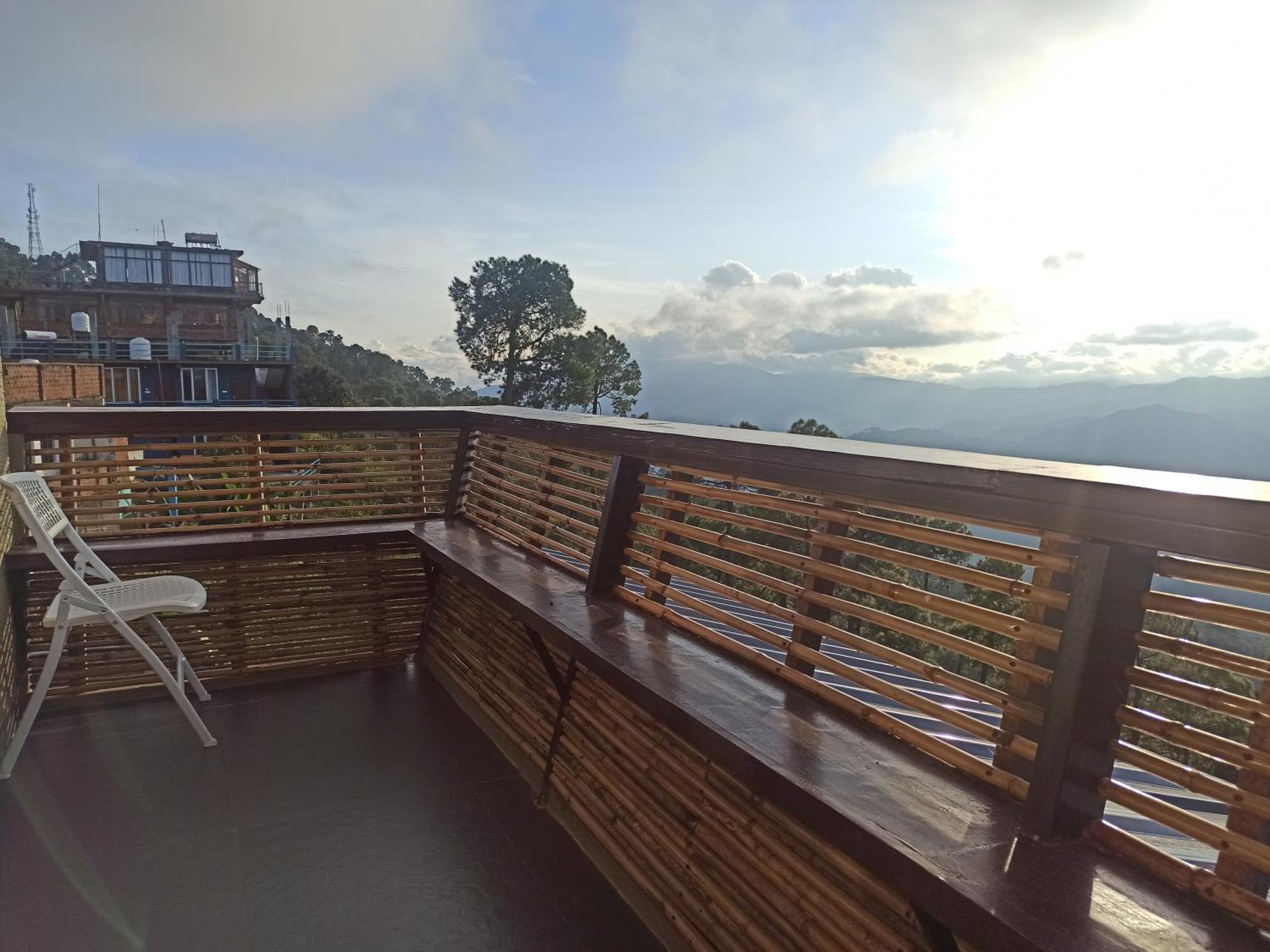 Himalayan Hobbit House Hotel Almora Kültér fotó