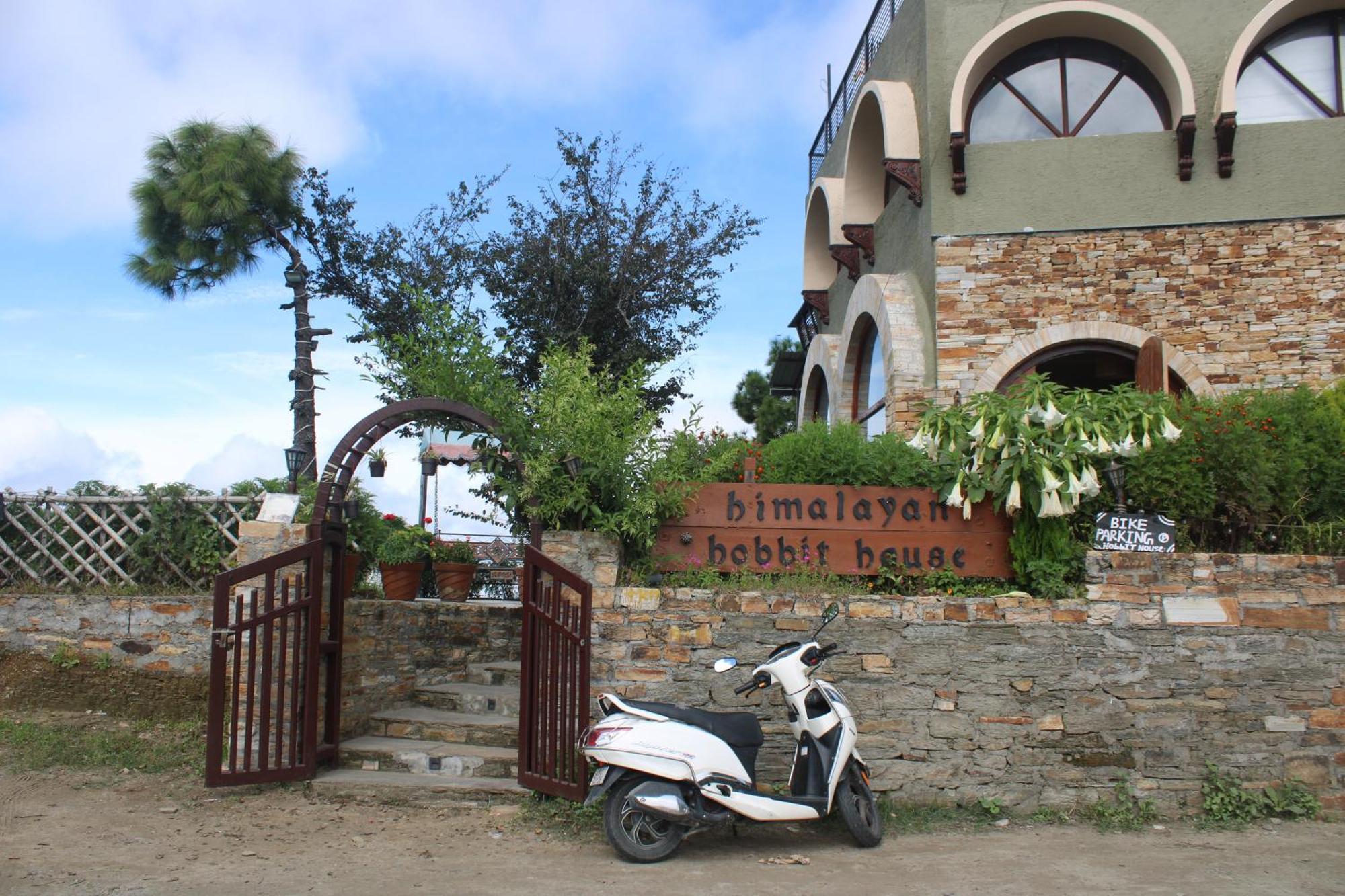 Himalayan Hobbit House Hotel Almora Kültér fotó